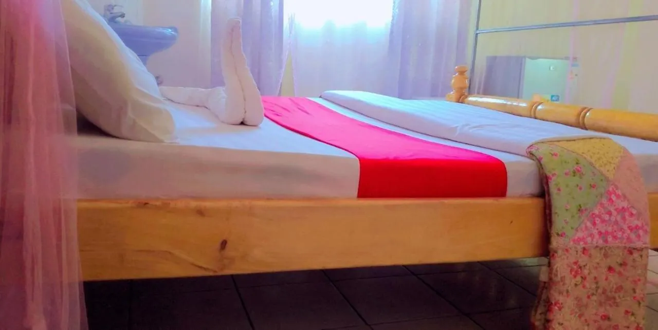 La Feve Beach Hotel And Safaris Uganda Entebbe 2*,  Uganda